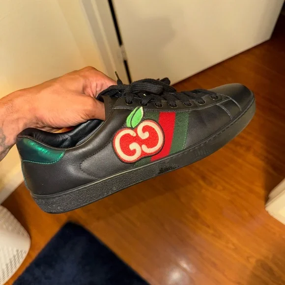 Gucci | Shoes | Gucci Black Sneakers With Red And Green  display picture 1